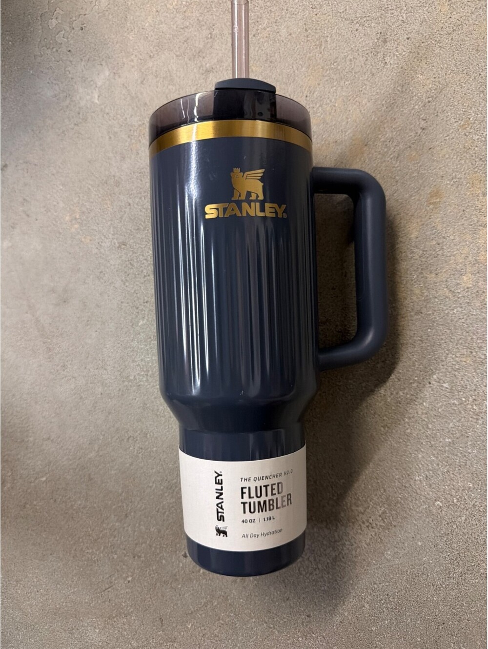 Stanley Quencher H2.0 Fluted Tumbler 40 oz Navy Gold Handle Straw New